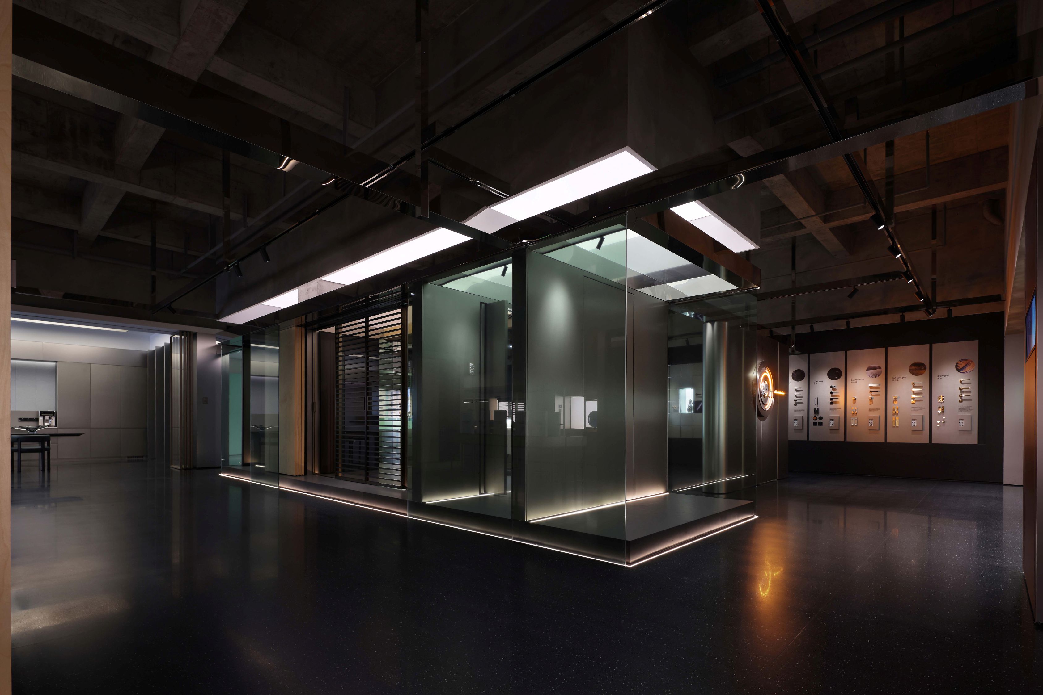 1760508679931396.jpg OAA展厅宣传-16.jpg